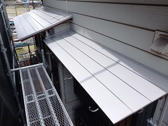 石岡市庇屋根の葺き替え工事完了